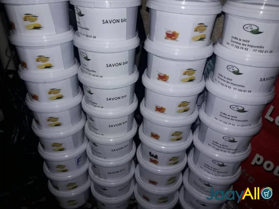 Vente de Parfums & produits cosmétiques à Dakar dès 1000 FCFA - Mode & beauté